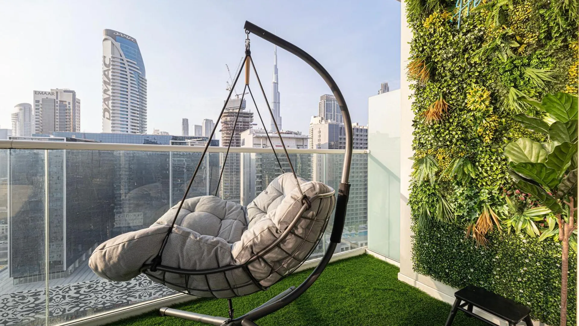 Burj Khalifa View 1 Bedroom Apartment With Balcony For Up To 4 Person Dubai