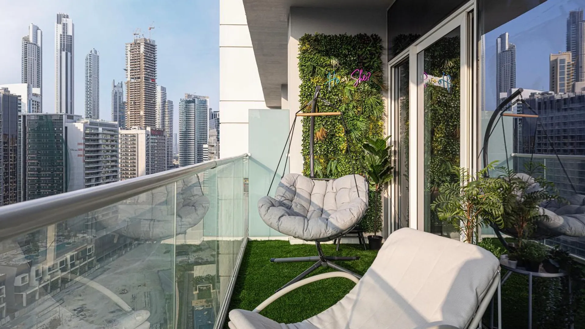 Burj Khalifa View 1 Bedroom Apartment With Balcony For Up To 4 Person Dubai
